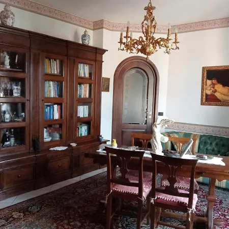 Casa Sulla Porta Delle Langhe- Nyaraló *