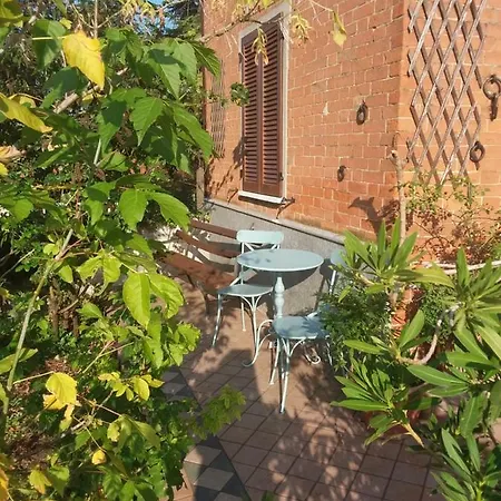 Nyaraló Casa Sulla Porta Delle Langhe- *