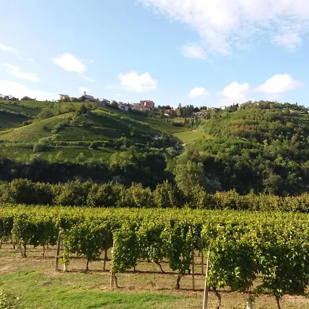 Nyaraló Casa Sulla Porta Delle Langhe- *