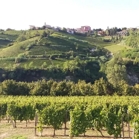 Casa Sulla Porta Delle Langhe- Nyaraló *