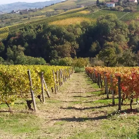 Casa Sulla Porta Delle Langhe- Nyaraló *